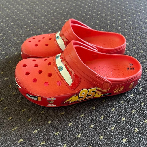 Brand new crocs - new*,