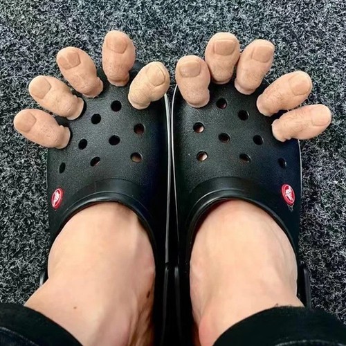 Funny big toe croc - big,